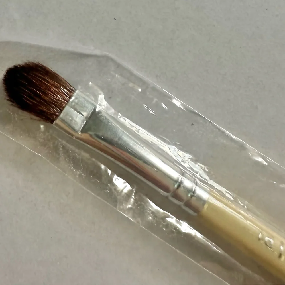 BARE ESCENTUALS BARE MINERALS DOUBLE ENDED TAPERED SHADOW LINER BRUSH NEW